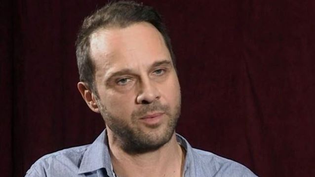 Ξέσπασε ο Μέμος Μπεγνής: &quot;Είναι πολύ περίεργο να ζητάς τα δεδουλευμένα σου και να τα κυνηγάς&quot;