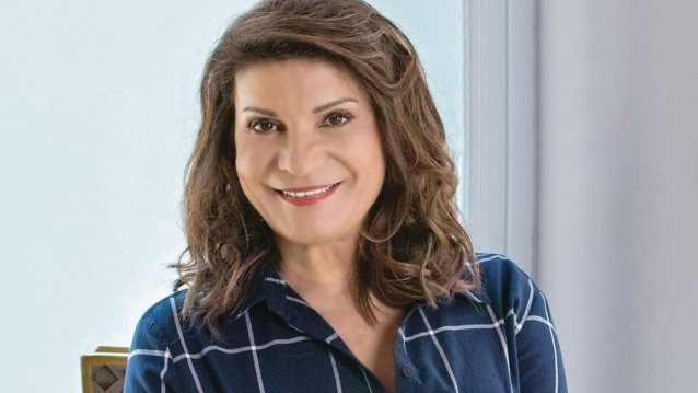 Εύκολα και απολαυστικά γλυκά στο ποτήρι από την Αργυρώ Μπαρμπαρίγου - Αποκλειστικά με το περιοδικό &quot;Τηλεθεατής&quot;