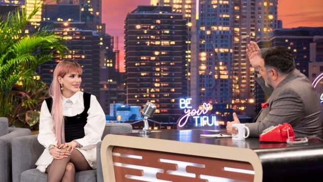 Mikay: "Ξεκίνησα να κάνω covers στο γκαράζ του σπιτιού μου - Με ένα τραγούδι έγινα viral"