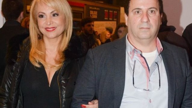 Τέτα Καμπουρέλη: Ένοπλη ληστεία στο σπίτι της: Ξυλοκόπησαν την ίδια και τον σύζυγό της