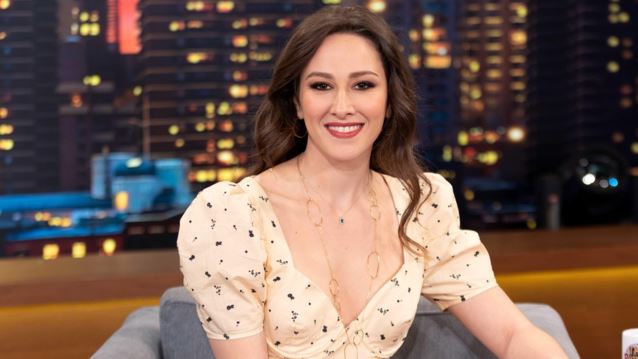 Ελευθερία Πάλλα: &quot;Τελειώνουμε τη σκηνή στον &#39;Άγιο Έρωτα&#39; και μου ρίχνουν ένα βλέμμα μίσους για τον ρόλο&quot;