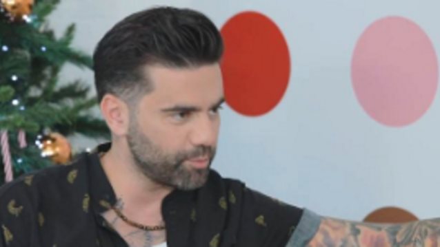 Θοδωρής Μαραντίνης: &quot;Πιο πολύ κι από τα ναρκωτικά φοβάμαι το διαδίκτυο και την ανεξέλεγκτη δύναμη που μπορεί να έχει στις ζωές των παιδιών μου&quot;