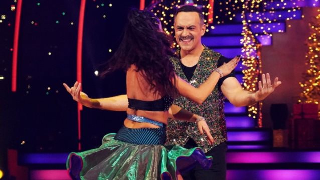 DWTS | Μάγεψε ο Κρατερός Κατσούλης χορεύοντας salsa