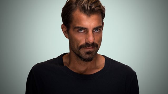 Στέλιος Χανταμπάκης: Τα νούμερα τηλεθέασης της πρεμιέρας του «Santo Stelio»