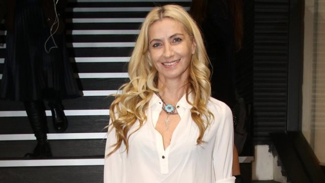 Art Week | Η Λένα Αρώνη συναντά τρεις λαμπερούς πρωταγωνιστές το βράδυ του Σαββάτου