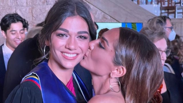 Η εντυπωσιακή Μελίνα Νικολαΐδη ποζάρει στον φακό της Δέσποινας Βανδή | Δείτε τις φωτογραφίες