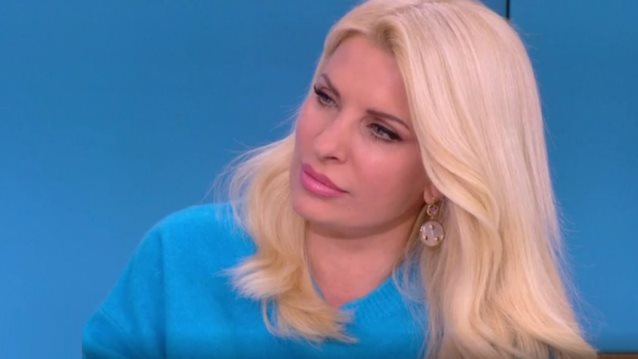 Η Ελένη Μενεγάκη αποκαλύπτει ένα άγνωστο περιστατικό από τον γάμο της με τον Γιάννη Λάτσιο: &quot;Τότε μου είχε κάνει εντύπωση...&quot;