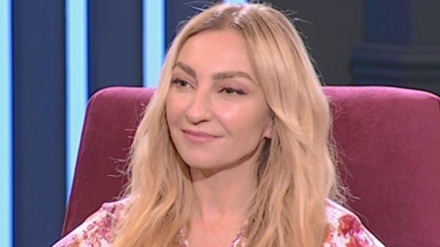 Ρούλα Ρέβη: Οι αποκαλύψεις στη Μελέτη | Τα δύσκολα παιδικά χρόνια, ο θυελλώδης έρωτας με τον Τότσικα &amp; το περιστατικό με θαυμάστριά του