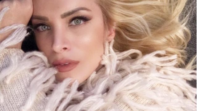 Κατερίνα Καινούργιου: Το γράμμα στον Άγιο Βασίλη και οι συμβουλές της για το τέλειο look στο ρεβεγιόν