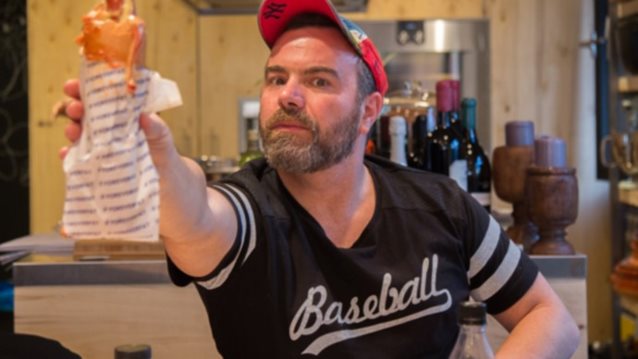 Überness Τasting Με Τον Βασίλη Καλλίδη: Η καλτ καντίνα που ονειρεύτηκε ανοίγει στη Λαχαναγορά!