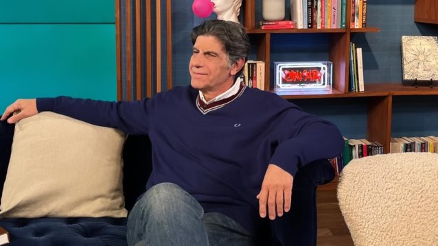 Aide-mémoire | Το τηλεοπτικό ρεσιτάλ του Γιάννη Μπέζου &amp; η &quot;επιστροφή&quot; της Ιωάννας Μαλέσκου