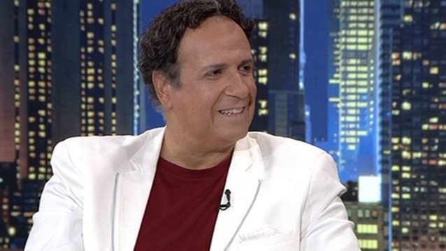 Χάρης Ρώμας: Η απάντηση για το πολυσυζητημένο εξώφυλλο ως... έγκυος &amp; το σχόλιο για την «κόντρα» με τη Σοφία Μουτίδου