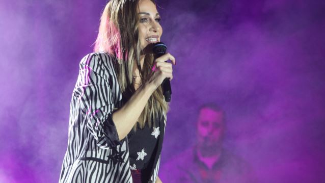 Δέσποινα Βανδή | Στο πάρτι της βάφτισης που έγινε νονός ο Νίκος Κοκλώνης