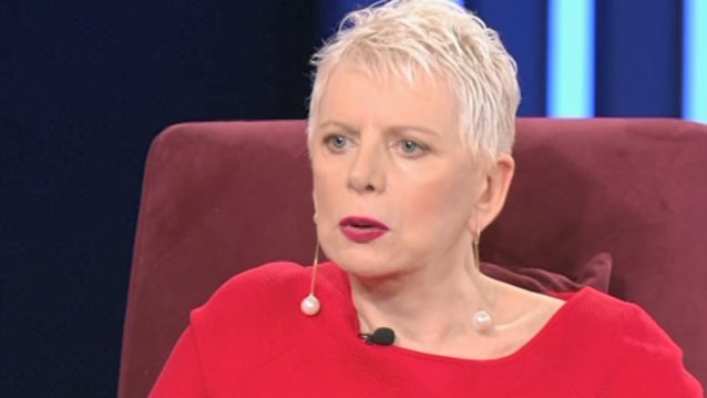 Έλενα Ακρίτα: Στα «Μεσάνυχτα» | Η μάχη με την κατάθλιψη &amp; η νέα αιχμηρή δήλωση για την κόντρα με τον Σεφερλή