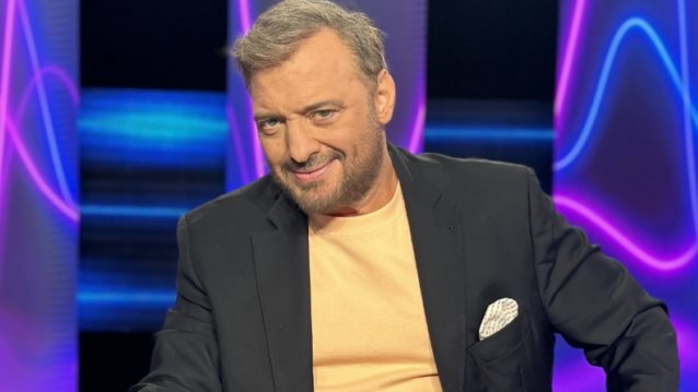 Ο Χρήστος Φερεντίνος στα γυρίσματα του &quot;Μονομάχου&quot; του ΣΚΑΪ