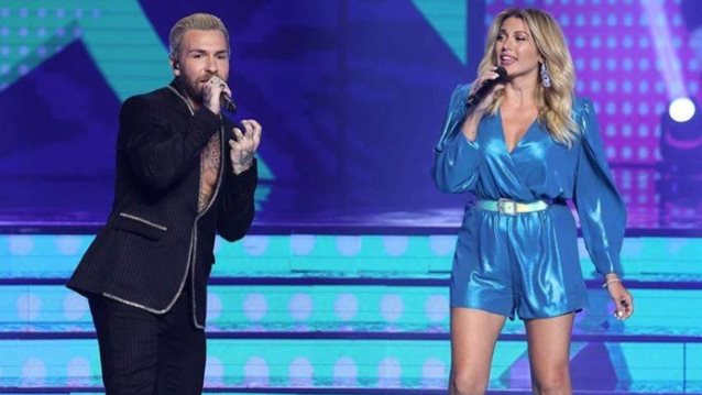 J2US | Κωνσταντίνα Σπυροπούλου: Η αμηχανία της Βανδή στο 2ο show &amp; η αυστηρή παρατήρηση του Φασουλή