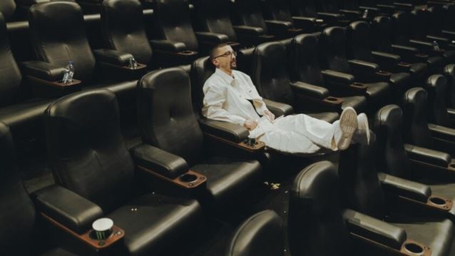 Bloody Hawk: &quot;Είμαι πολύ συγκινημένος&quot; - Όσα συνέβησαν στην avant premiere του &quot;ΕΜΕΙΣ&quot;