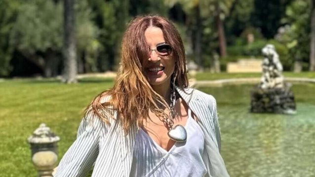 Η Ευρυδίκη σε παραμυθένιο γάμο συγγενικού της προσώπου σε κάστρο της Γαλλίας