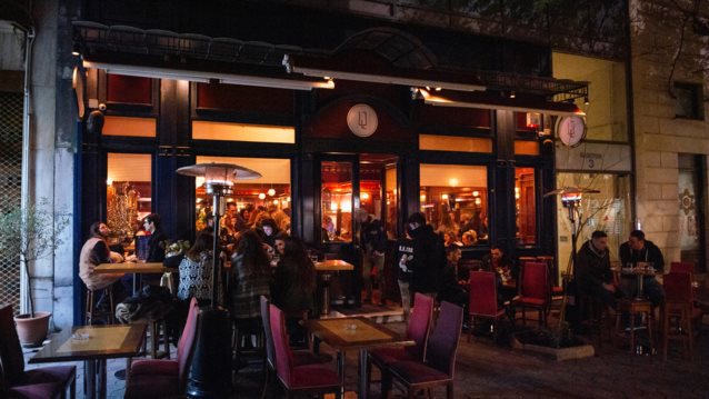 Μουσική στην εστίαση, απαγόρευση κυκλοφορίας, γάμοι: Αποφασίζουν σήμερα εκτάκτως οι λοιμωξιολόγοι