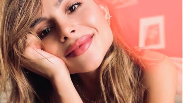 Ελευθερία Ελευθερίου 
: Η αποκάλυψη που έκανε για το πρόβλημα στο δέρμα της (pic)
