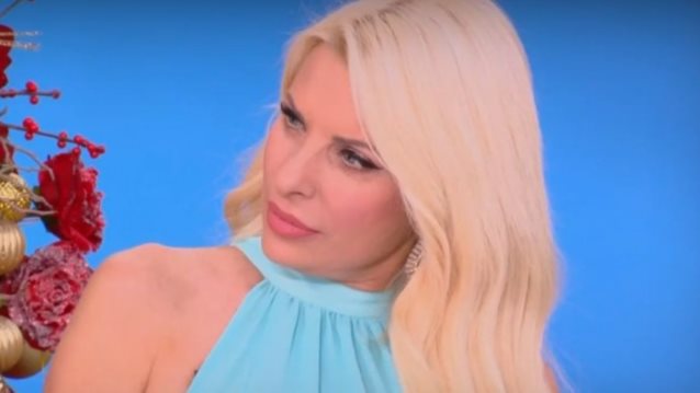 Ελένη Μενεγάκη: "Τα παιδιά μου μόνο που δεν έβγαλαν τη μεζούρα - "Τι μας βρήκε Χριστέ μου", σκέφτηκα"