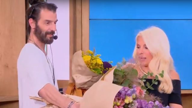 Η έκπληξη των συνεργατών της Ελένης Μενεγάκη ανήμερα της γιορτής της