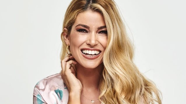 Βάσια Κωσταρά 
: H συνεργάτιδα της Μενεγάκη αποκαλύπτει τα προσωπικά της beauty tips!
