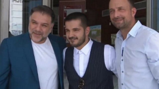 Γρηγόρης Αρναούτογλου | Γιώργος Λιανός: Πάντρεψαν τον Παναγή Τζωρτζάτο! Δείτε φωτογραφίες από τον πολιτικό γάμο