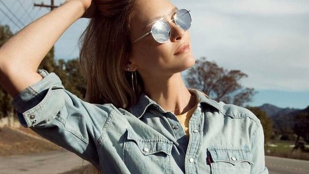 Bar Refaeli: Μας δείχνει την φουσκωμένη κοιλιά της