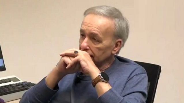 &quot;Λύγισε&quot; οn camera ο Ανδρέας Μικρούτσικος για την απώλεια του αδερφού του: &quot;Θα ήθελα να του πω ότι τον αγαπάω&quot;