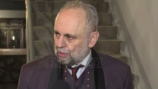 Ο Σωτήρης Χατζάκης ξεσπά: &quot;Είναι μια επίδειξη βίας, βαρβαρότητα και σκληρότητας ψυχικής&quot;