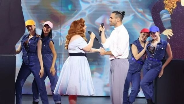 J2US | Ολα τα λαμπερα acts απο το live του Σαββατου