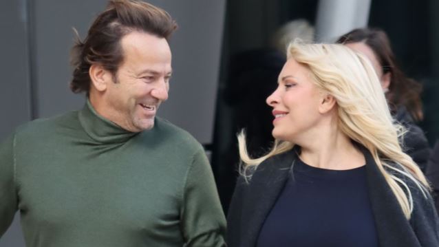 Η Ελένη Μενεγάκη &amp; ο Μάκης Παντζόπουλος full in love μπροστά στον φακό