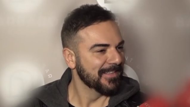 Ο Τριαντάφυλλος έδωσε επική απάντηση για την ερωτική του ζωή