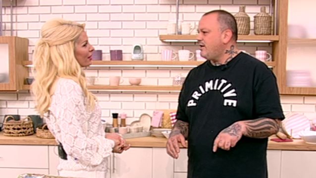 Δημήτρης Σκαρμούτσος : Η τηλεοπτική συνάντηση με τη Μενεγάκη &amp; η συζήτηση on air για τα παιδιά τους
