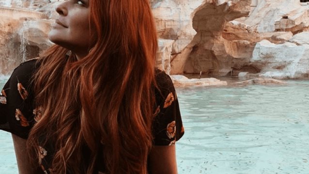 Σίσσυ Χρηστίδου 
: Με καρέ, κατακόκκινα μαλλιά όπως δεν την έχεις ξαναδεί
