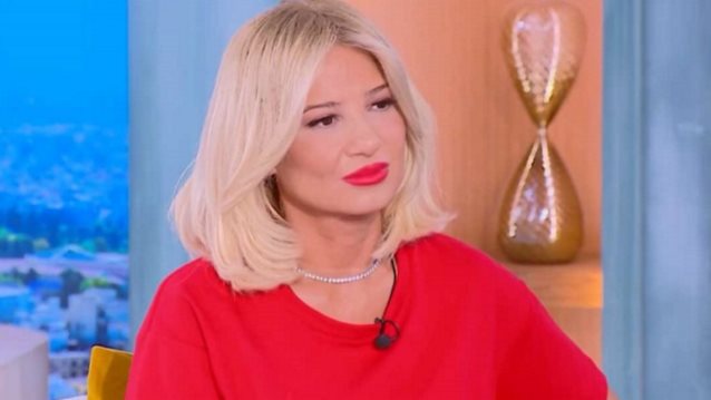 Το σχόλιο της Φαίης Σκορδά on air: "Είσαι ένας άλλος, δεν ξέρω πώς το κάνεις"