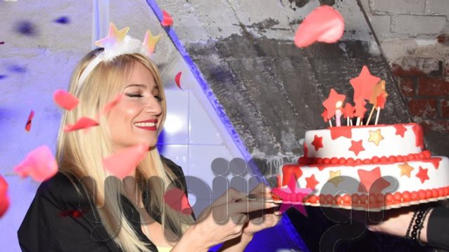 Φαίη Σκορδά: Το λαμπερό πάρτι για τα γενέθλιά της! Όλες οι φωτογραφίες
