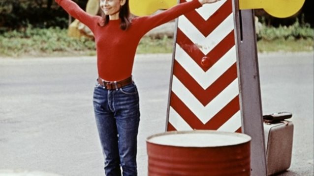 Audrey Hepburn: Πως σε ταινία του 1967 φορά όλες τις τάσεις της φετινής Άνοιξης
