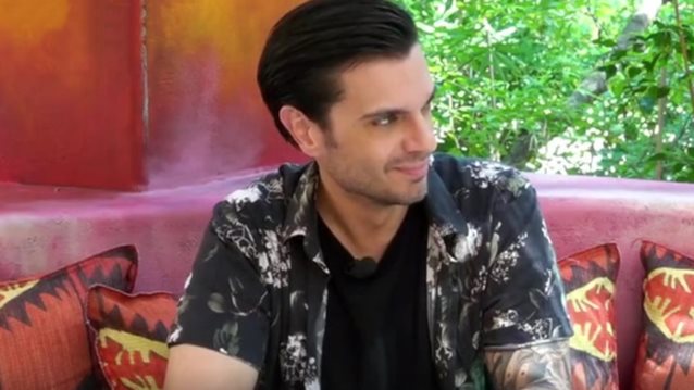 Ο Μύρωνας Στρατής εύχεται στον γιο του - Δείτε το σπάνιο στιγμιότυπο