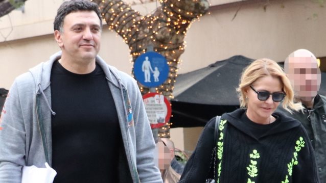 Τζένη Μπαλατσινού &amp; Βασίλης Κικίλιας σε χαλαρές στιγμές