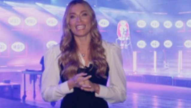 Μαριέττα Χρουσαλά: &quot;Η παρουσίαση του &quot;Mad Walk 2022&quot; με βρήκε σε μια φάση που νομίζω ότι ήμουν κι εγώ έτοιμη να κάνω μια επιστροφή δυναμική&quot;