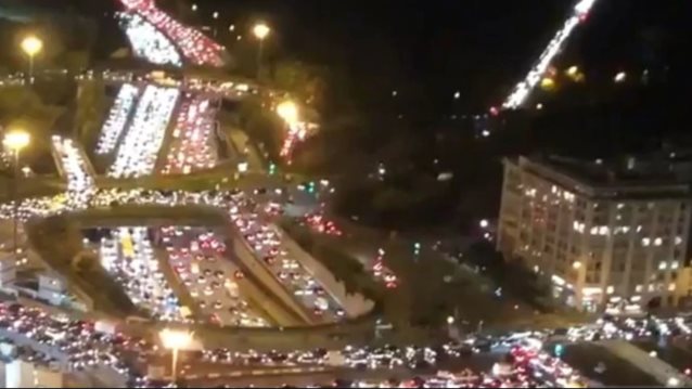 Παρίσι: Απίστευτο μποτιλιάρισμα 700 χιλιομέτρων λίγες ώρες πριν το lockdown