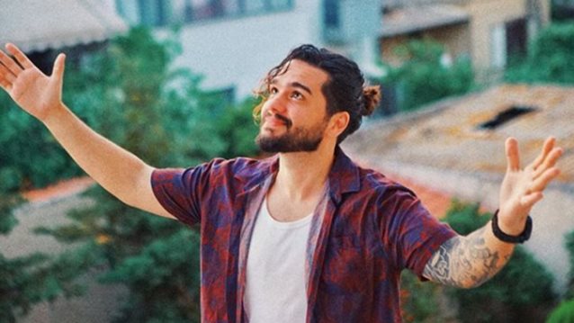 Χρήστος Μάστορας: Το ταξίδι στο Τελ Αβίβ &amp; η φωτογραφία που «έριξε» το Instagram