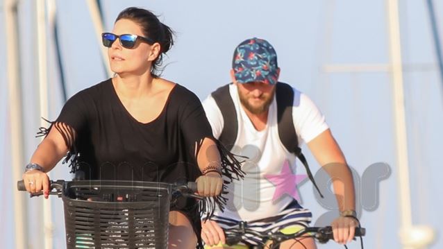 Μαρίνα Ασλάνογλου &amp; Δημοσθένης Πέππας: Ξέγνοιαστες στιγμές στα Κουφονήσια! Όλες οι φωτογραφίες