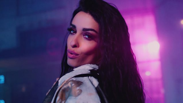 Ελένη Φουρέιρα: Το νέο της video clip για το τραγούδι «Μόνο για σένα» μόλις κυκλοφόρησε!