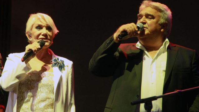 Ο Πασχάλης Τερζής σε σπάνια τηλεοπτική εμφάνιση: "Η Μαρινέλλα είναι παλικάρι"