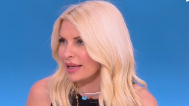 Η Ελένη Μενεγάκη ενθουσιάστηκε με τον αδερφό του Κώστα Μαρτάκη