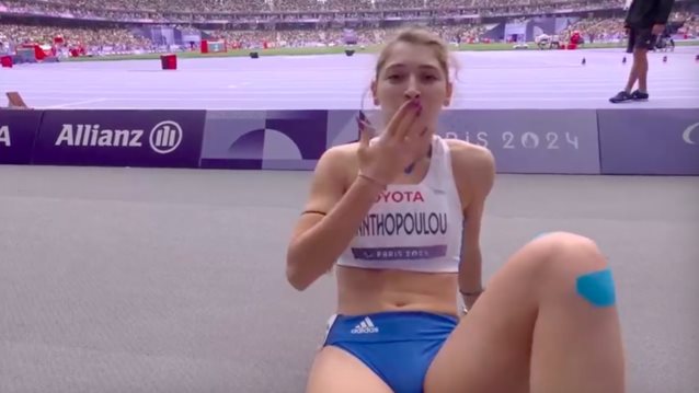 Η Λήδα Μανθοπούλου, κόρη του Αίαντα Μανθόπουλου, στον τελικό των 100 μέτρων στους Παραολυμπιακούς Αγώνες