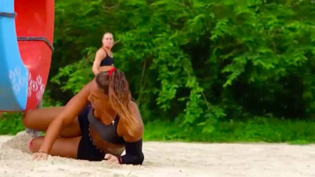 Survivor | Νέα πτώση για την Ασημίνα και προσγείωση πάνω στο τραυματισμένο χέρι της